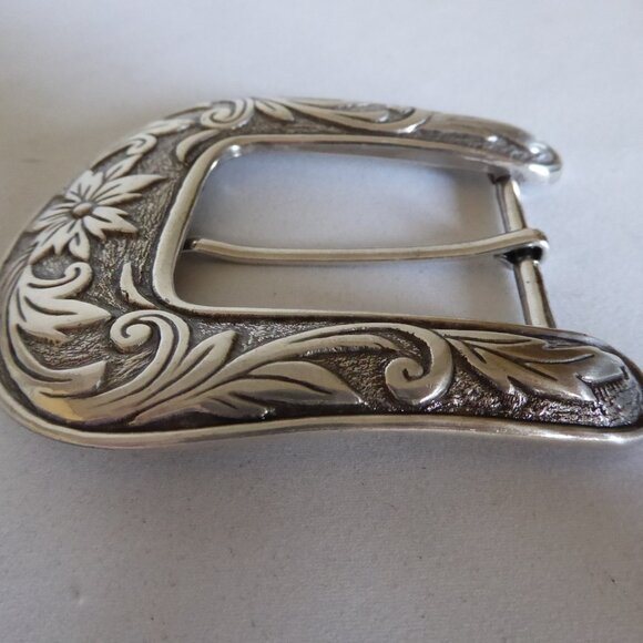 VINTAGE FLOWER FILIGREE WESTERN SILVER METAL BELT BUCKLE (PRE-OWNED) main image 4